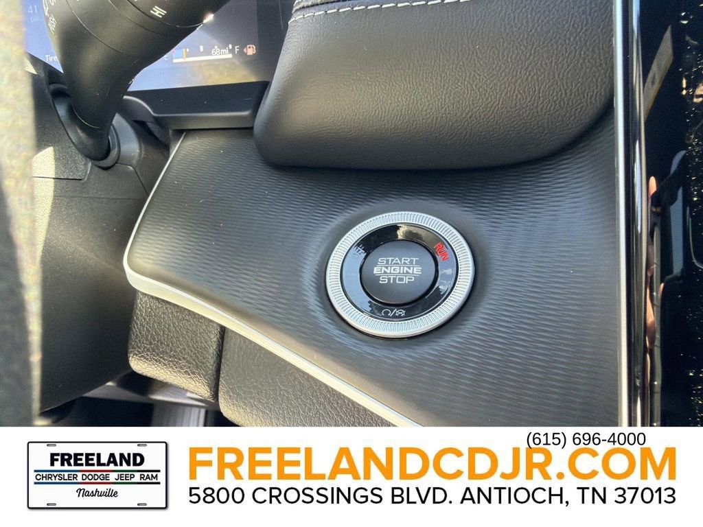 New 2025 Jeep Grand Cherokee 4WD image 29