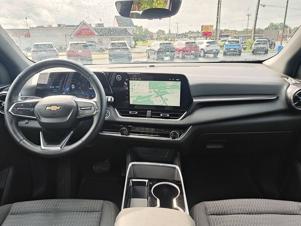 Used 2025 Chevrolet Equinox LT w/ Safety and Technology Package FWD image 15