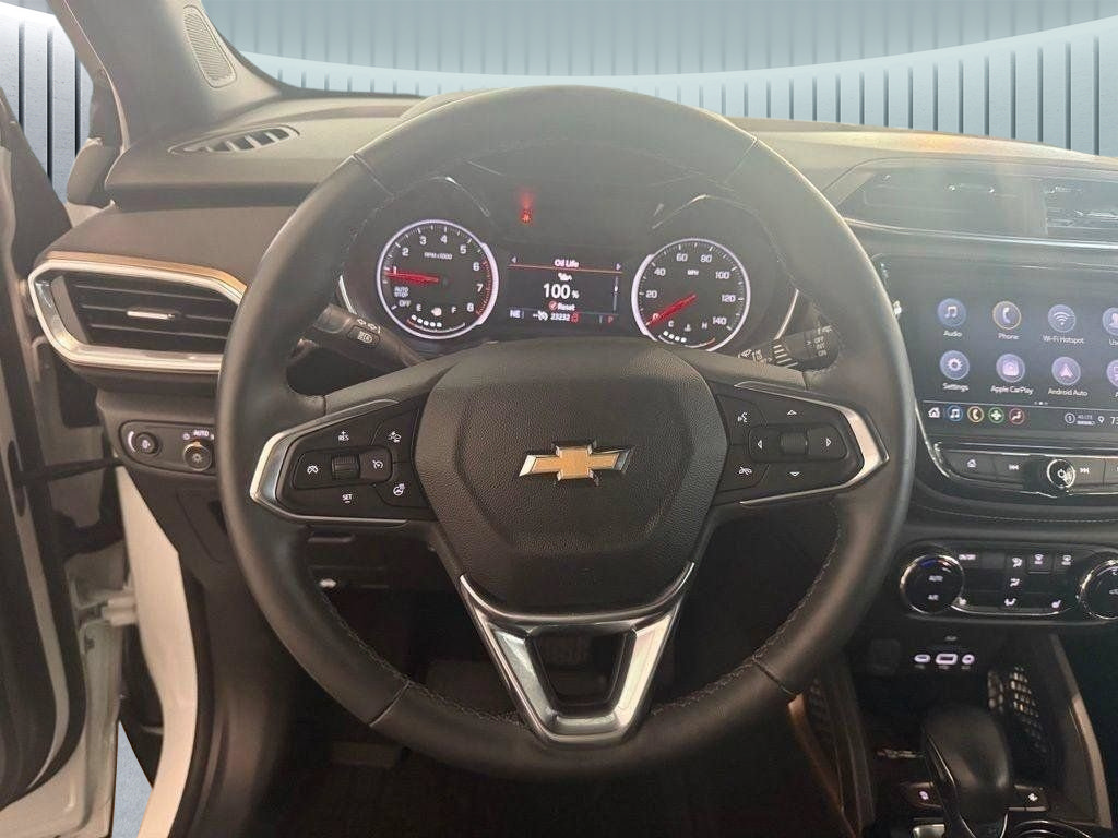 Used 2023 Chevrolet TrailBlazer ACTIV w/ Sun and Liftgate Package FWD image 10