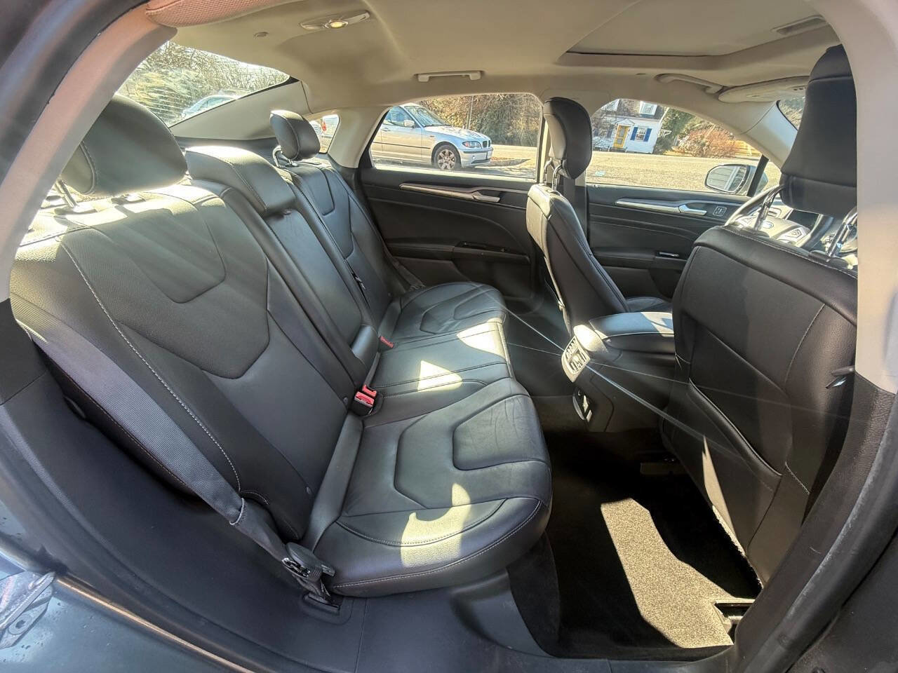 Used 2014 Ford Fusion Titanium image 17