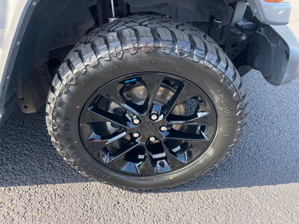 Used 2022 Jeep Wrangler Unlimited Sahara w/ Cold Weather Group image 22