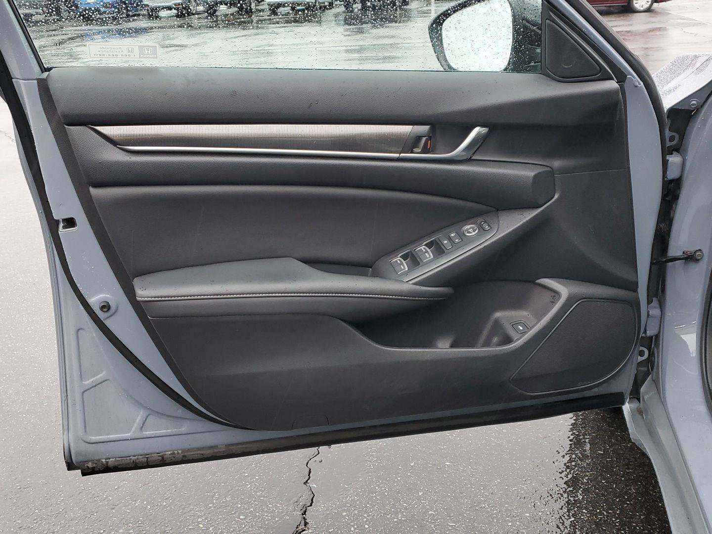 Used 2022 Honda Accord Sport image 12