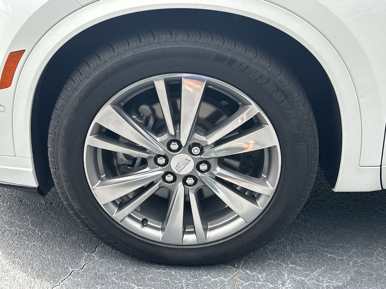 Used 2020 Cadillac XT6 Premium Luxury image 34