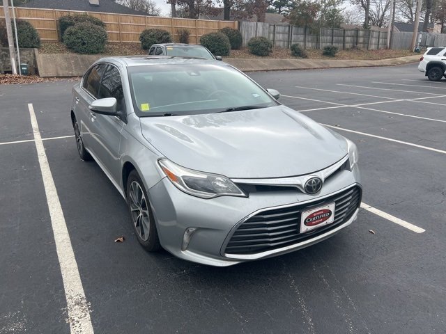 Used 2018 Toyota Avalon XLE Premium image 1