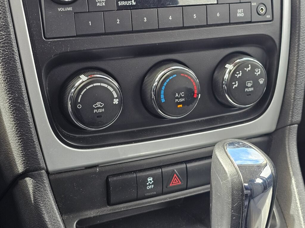 Used 2011 Dodge Caliber Mainstreet FWD image 31