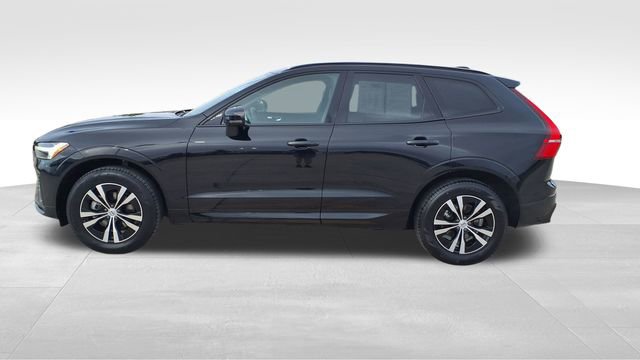 Used 2025 Volvo XC60 B5 Core image 5