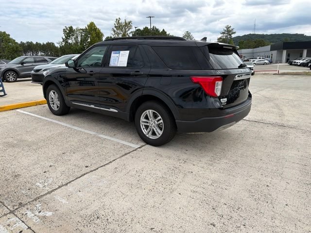 Used 2023 Ford Explorer XLT w/ Equipment Group 202A AWD/4WD image 14