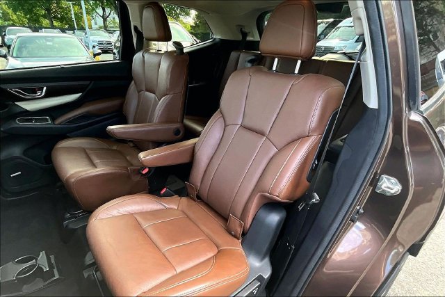 Used 2019 Subaru Ascent Touring w/ Popular Package #2 AWD/4WD image 17