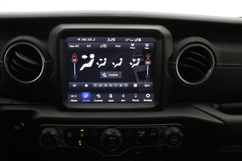 Used 2023 Jeep Wrangler Sahara w/ Cold Weather Group image 21