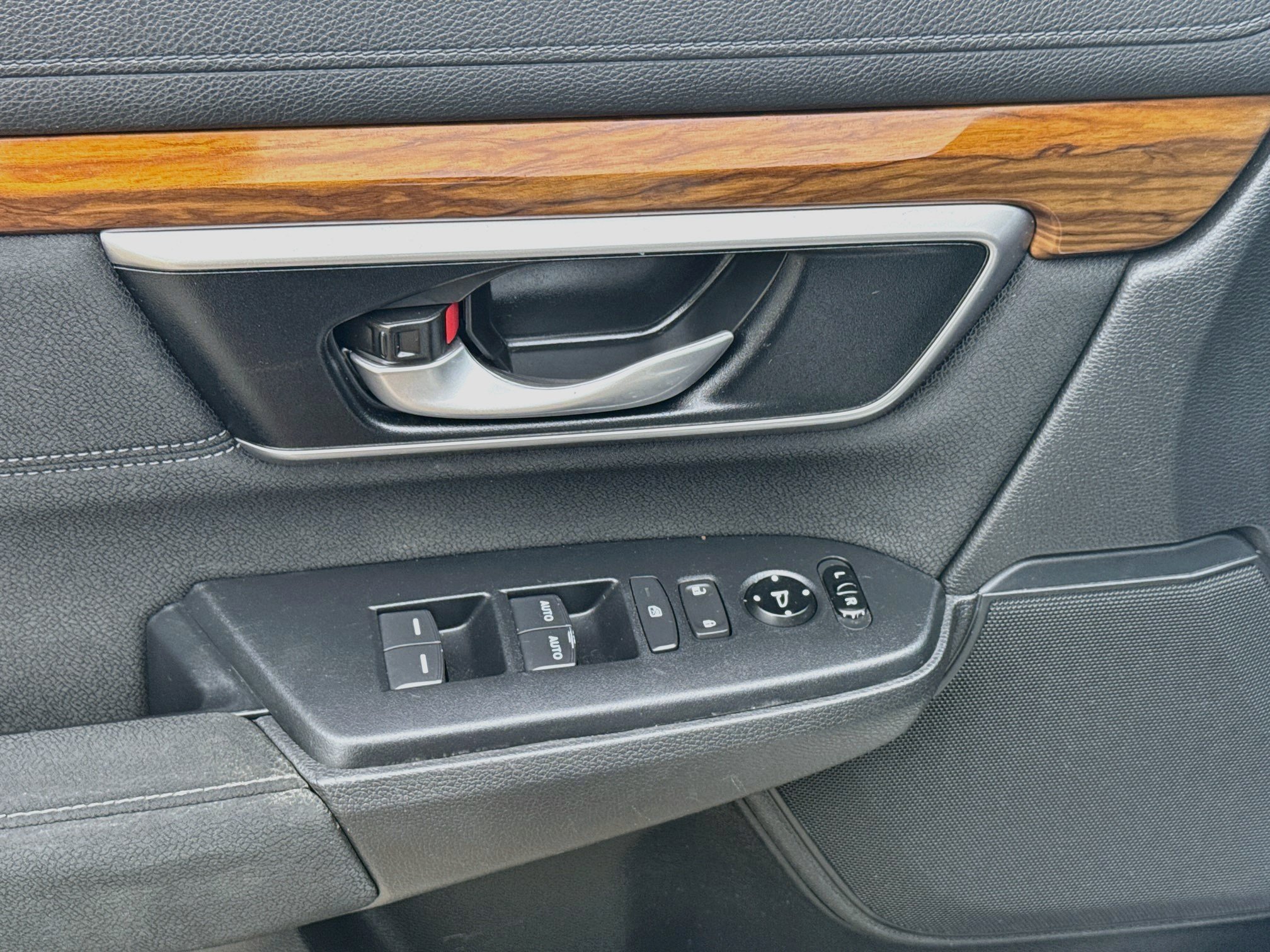 Used 2022 Honda CR-V EX image 15