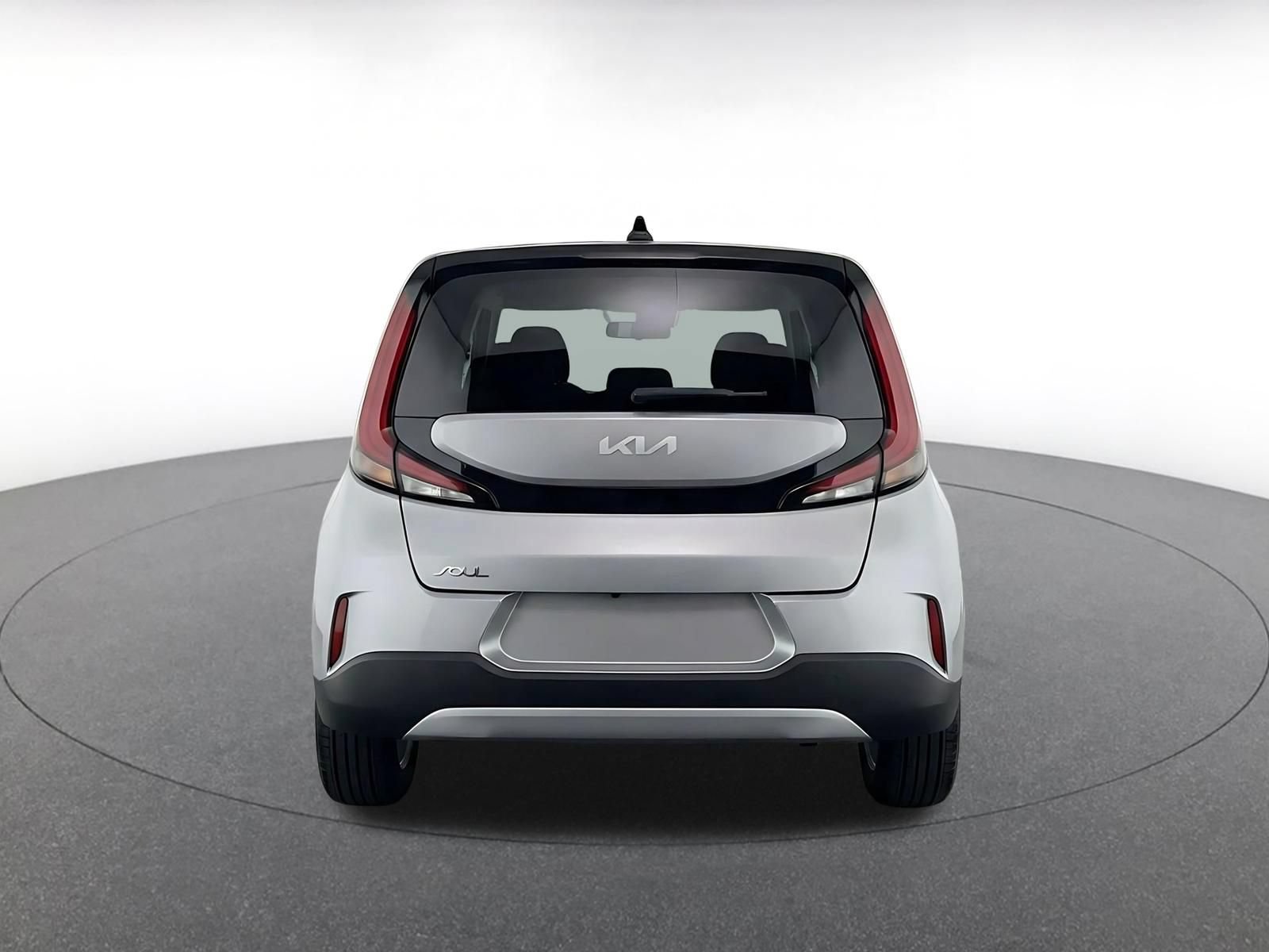 Used 2025 Kia Soul LX w/ LX Technology Package FWD image 7