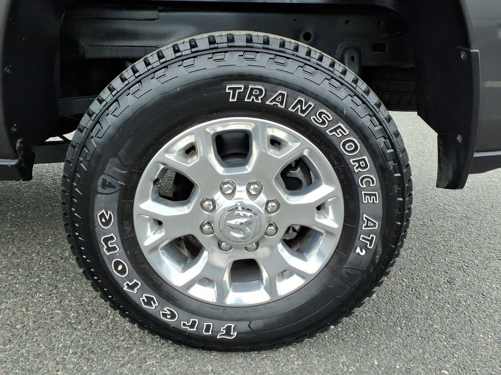 Used 2024 RAM 2500 Laramie AWD/4WD image 16