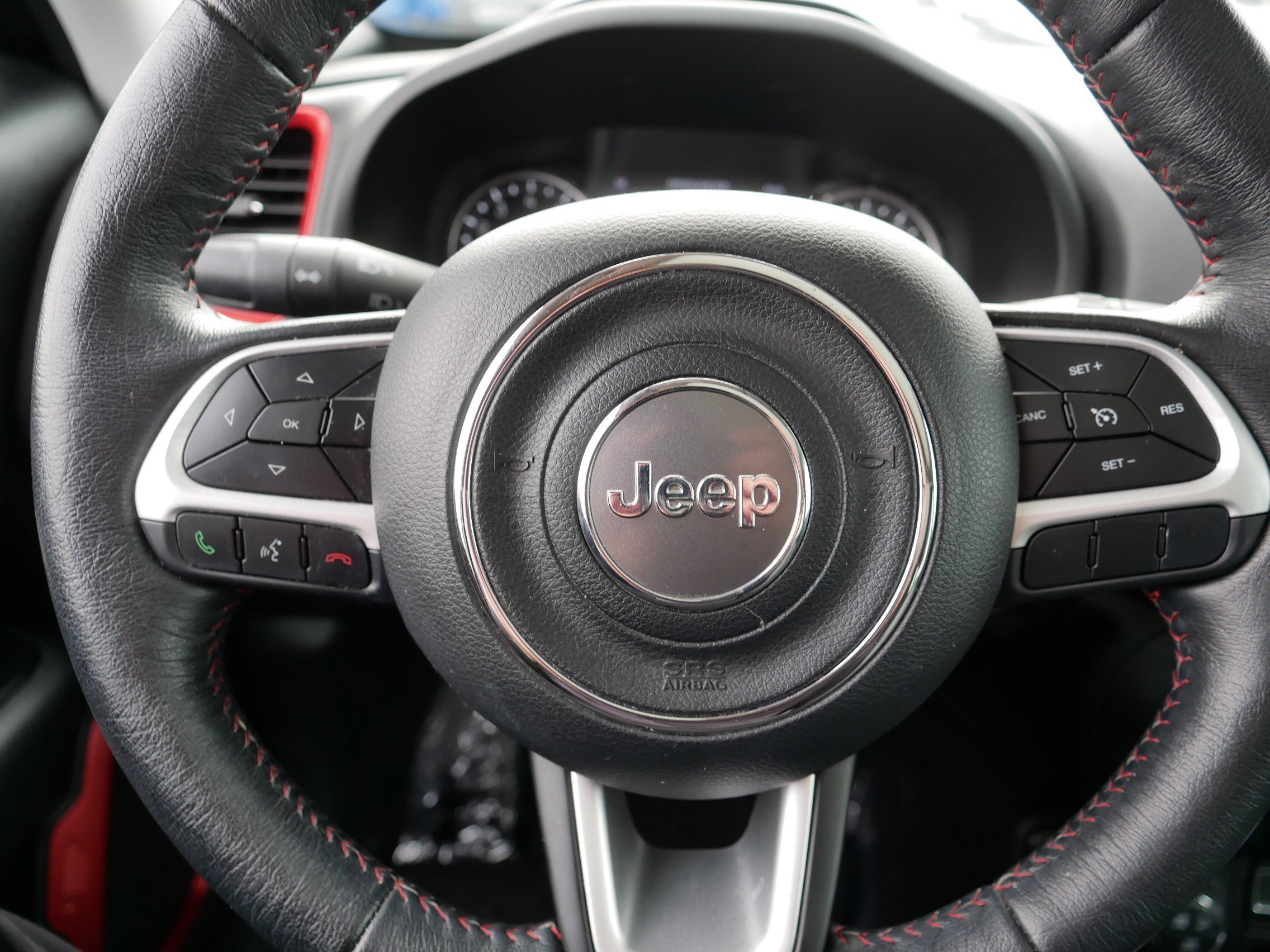 Used 2023 Jeep Renegade Trailhawk w/ Sun/Sound Group image 25