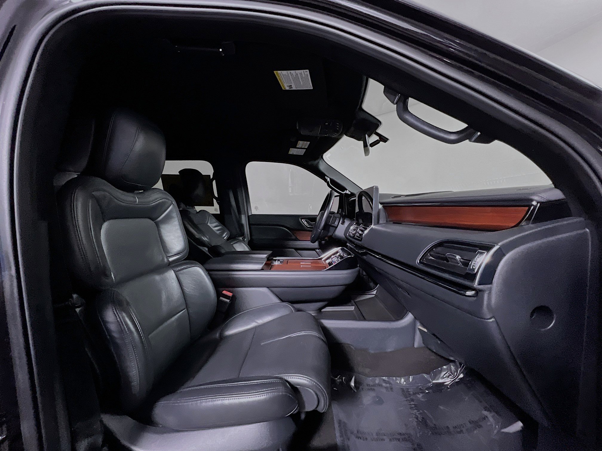 Used 2022 Lincoln Navigator Reserve image 31