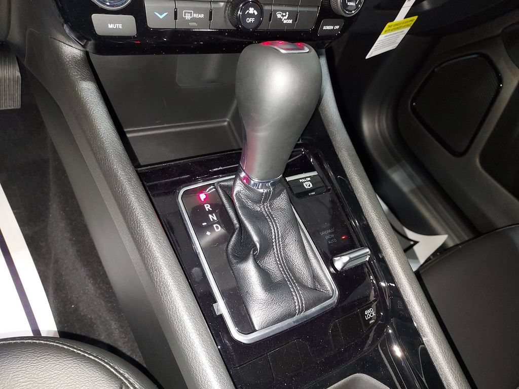 New 2026 Jeep Compass Latitude AWD/4WD image 23