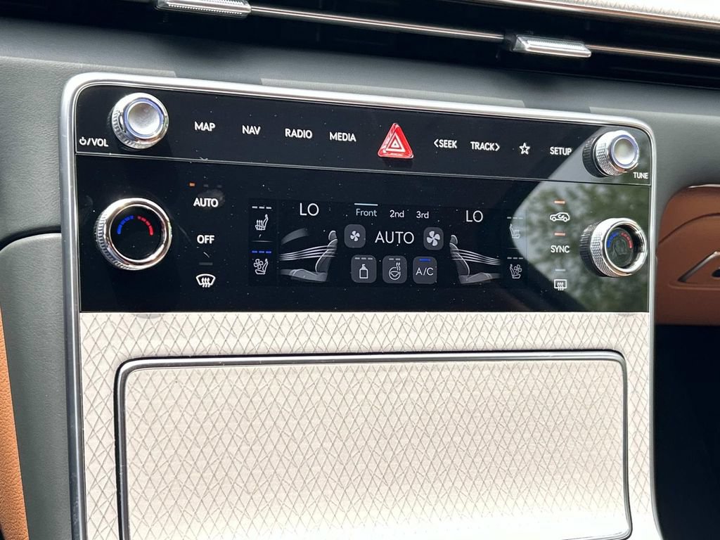 New 2026 Genesis GV80 2.5T Prestige AWD/4WD image 34