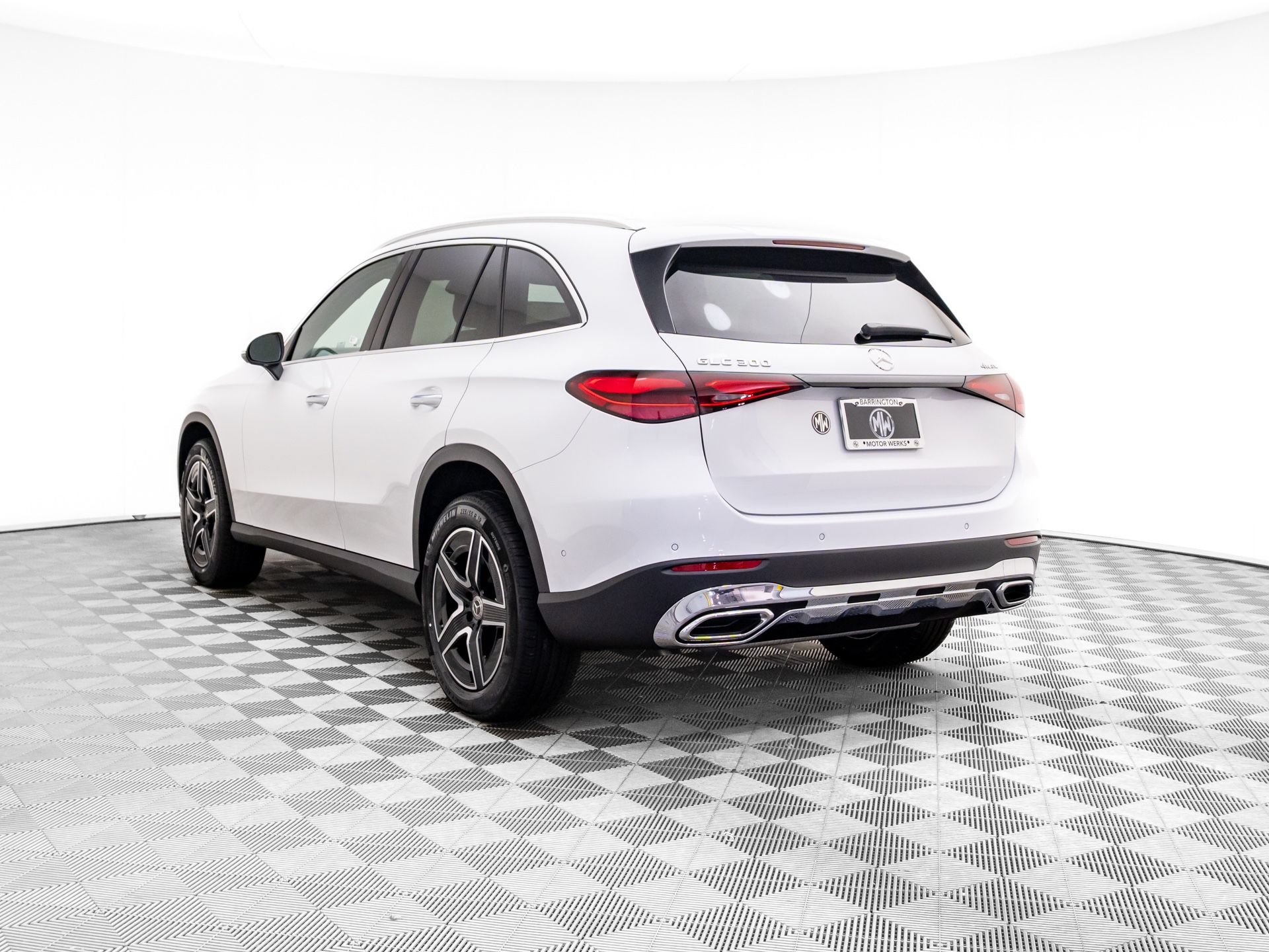 New 2026 Mercedes-Benz GLC 300 4MATIC image 3