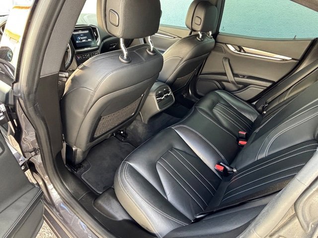 Used 2017 Maserati Ghibli RWD image 30