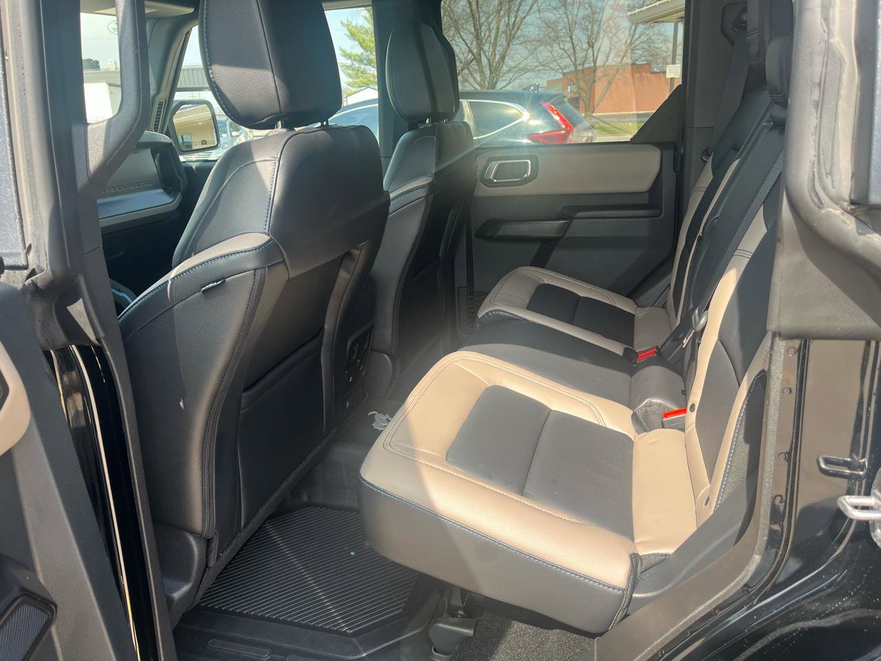 Used 2024 Ford Bronco Wildtrak image 8