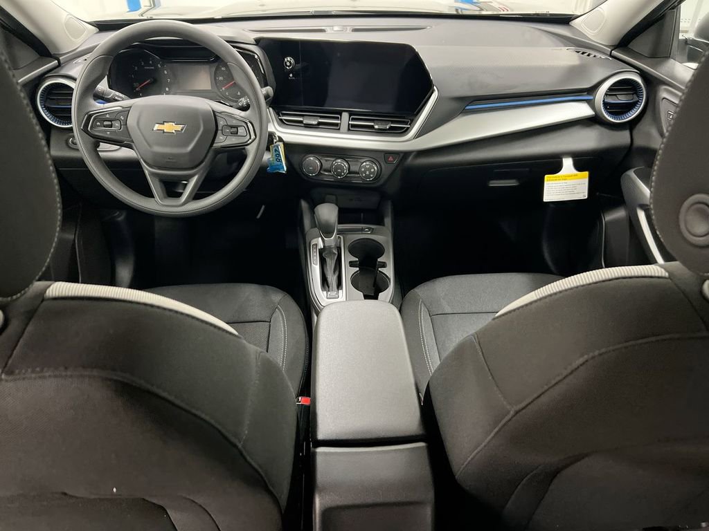 New 2026 Chevrolet Trax LS FWD image 10