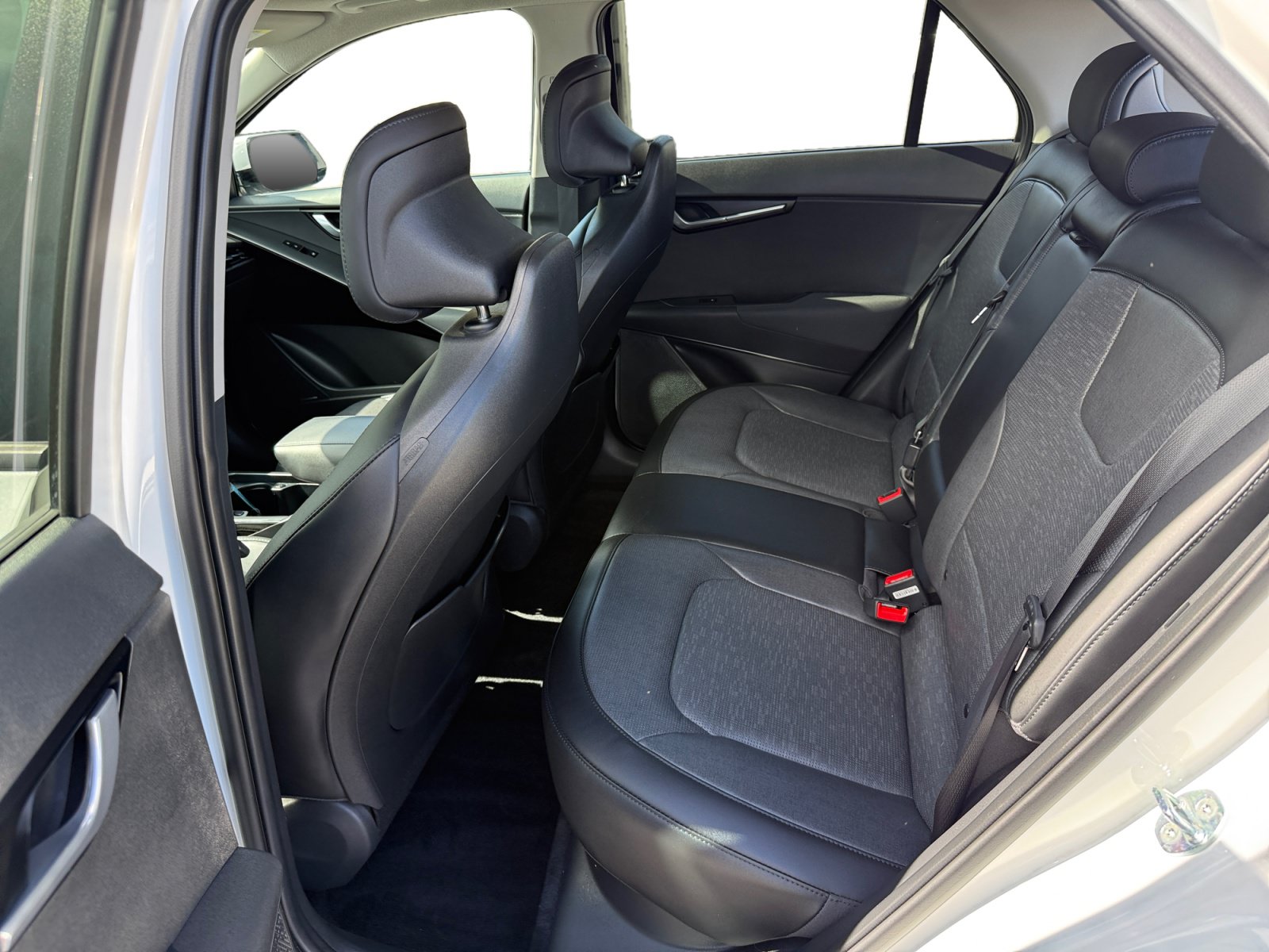 Used 2023 Kia Niro Wave FWD image 16