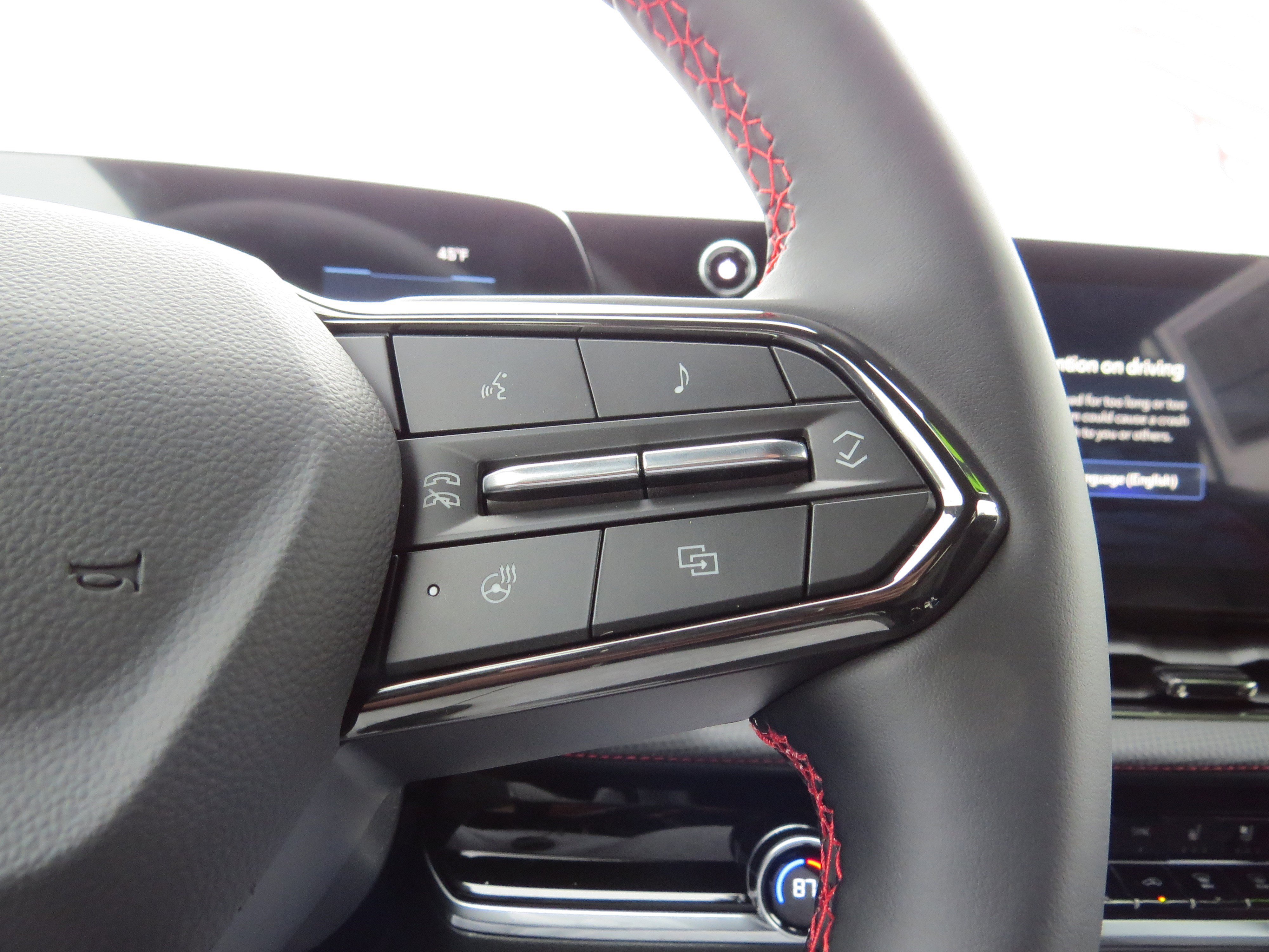 New 2026 Chevrolet Equinox RS w/ Convenience Package III image 22