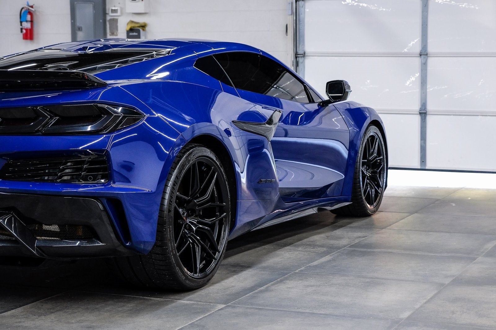 Used 2025 Chevrolet Corvette Z06 w/ Battery Protection Package image 14