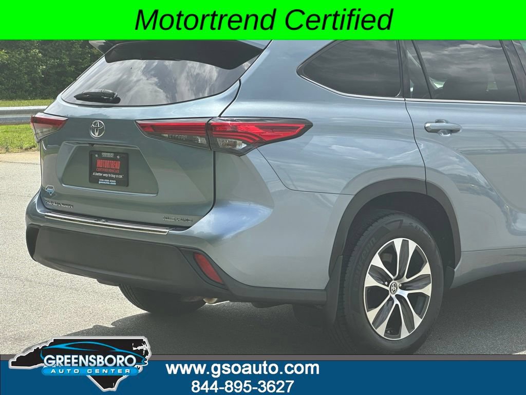 Used 2020 Toyota Highlander XLE AWD/4WD image 44