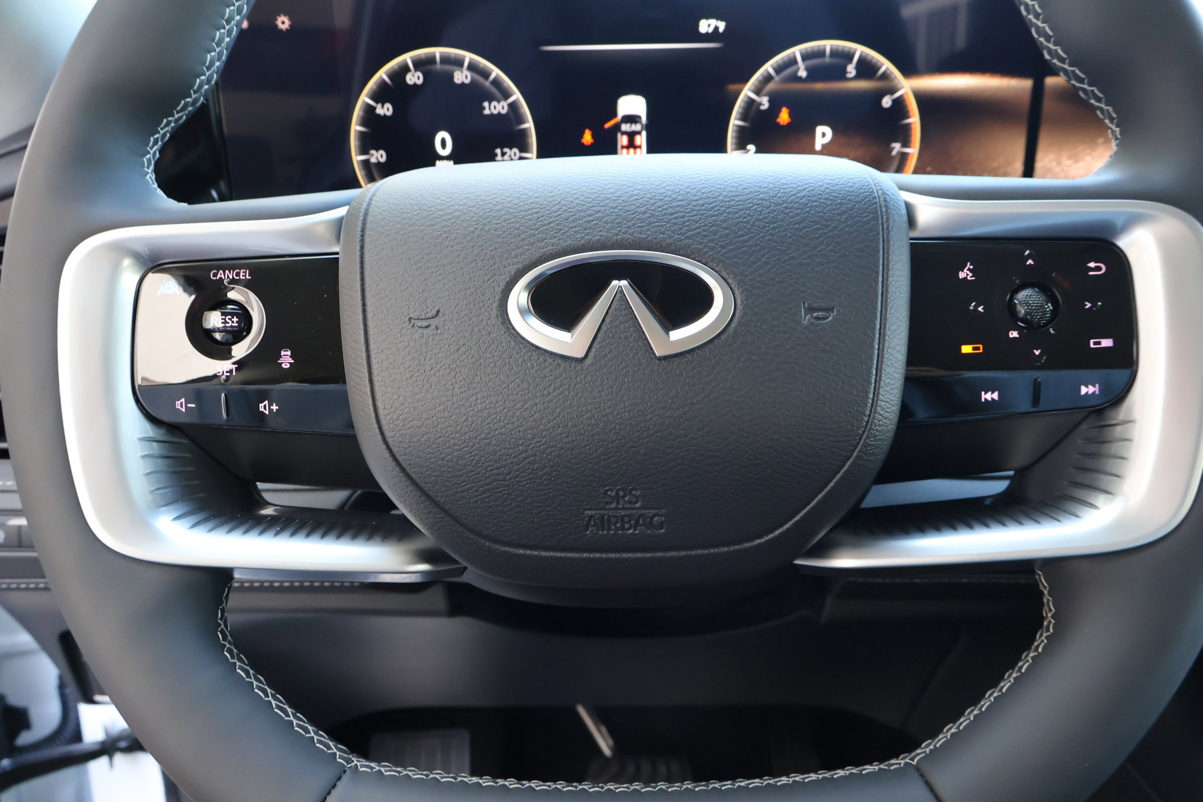 New 2026 INFINITI QX80 Luxe image 26