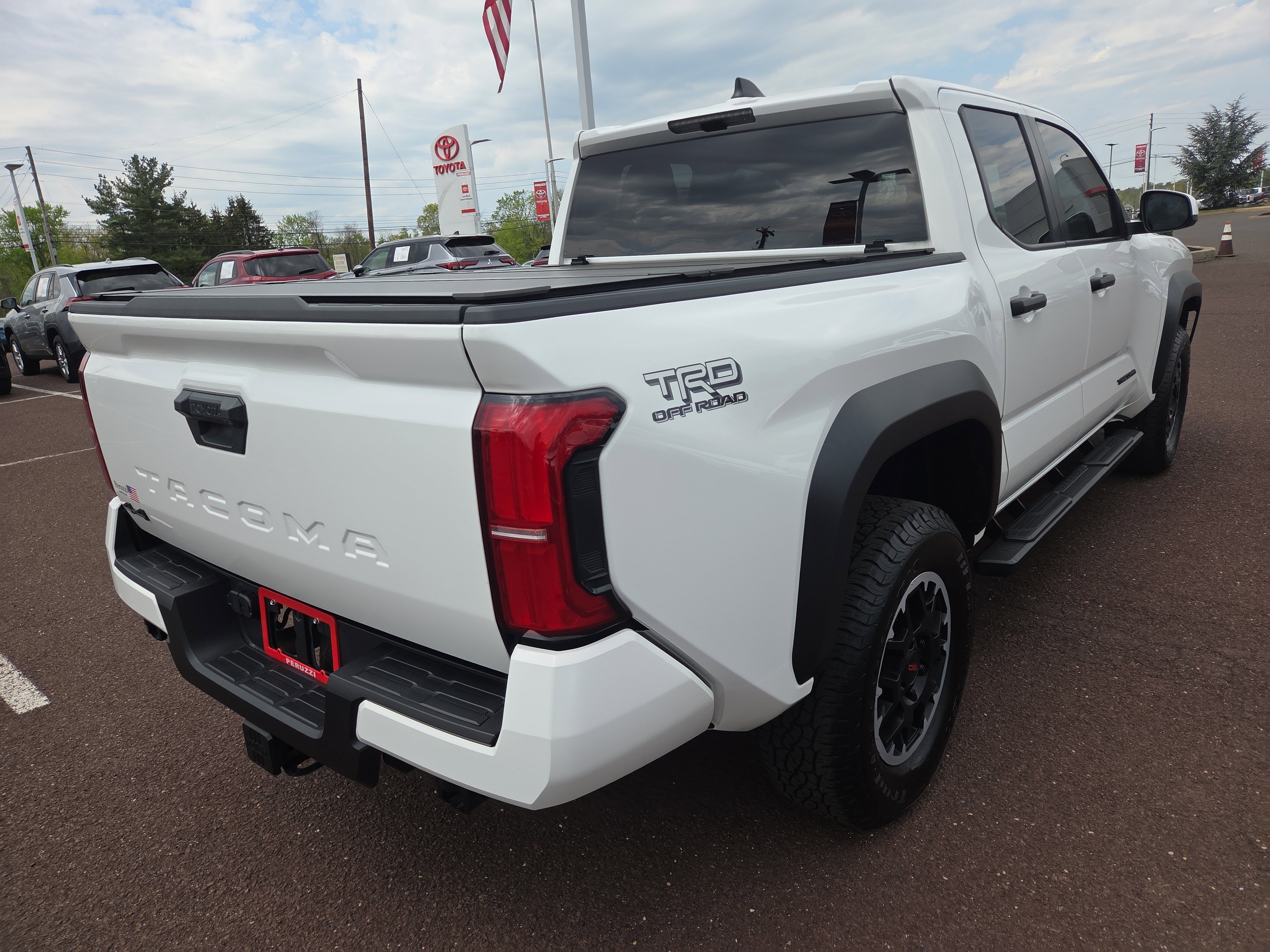 Certified 2024 Toyota Tacoma TRD Off-Road AWD/4WD image 3