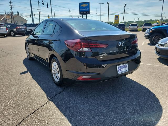 Used 2020 Hyundai Elantra SE w/ Cargo Package (C1) FWD image 3