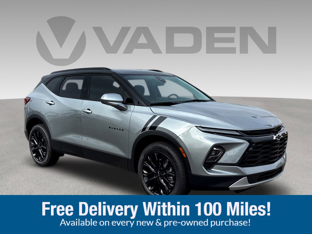 New 2026 Chevrolet Blazer LT w/ LPO, Black Sport Package FWD image 1