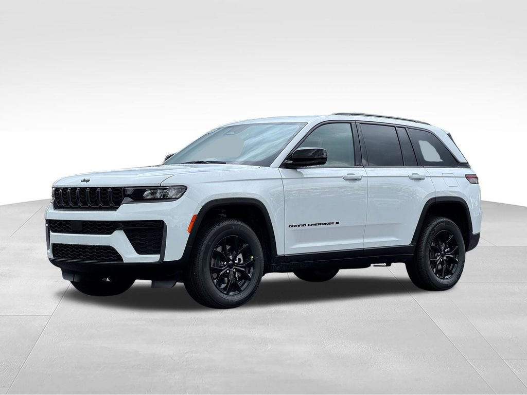 New 2026 Jeep Grand Cherokee Altitude AWD/4WD image 3