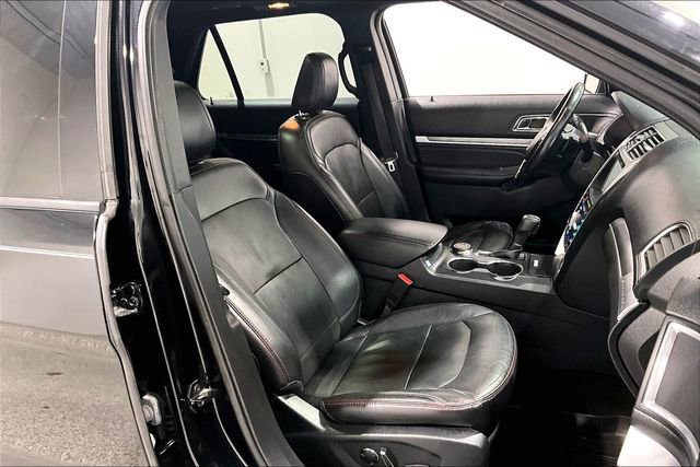 Used 2018 Ford Explorer Sport w/ Equipment Group 401A image 31