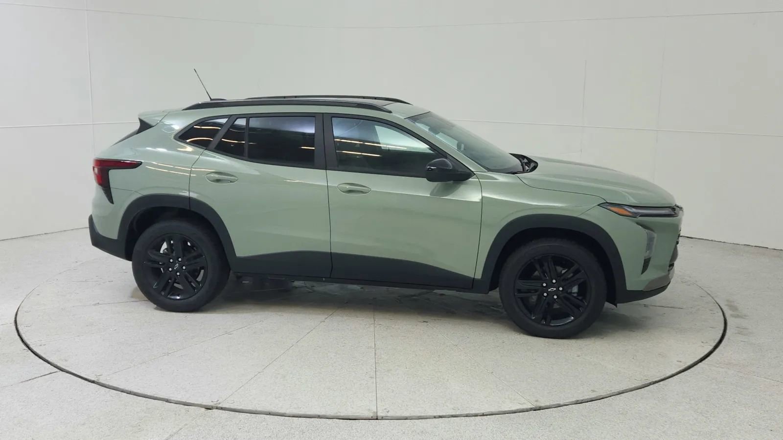 Used 2024 Chevrolet Trax ACTIV w/ Sunroof Package image 8