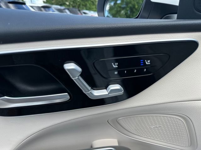 Used 2025 Mercedes-Benz C 300 Sedan image 20