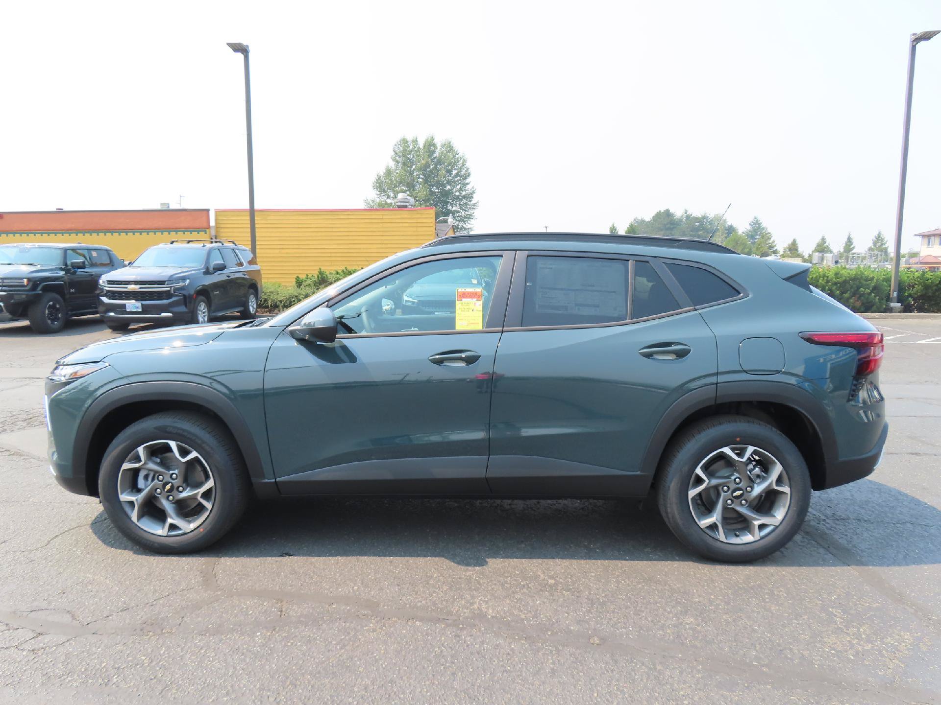 New 2026 Chevrolet Trax LT w/ Driver Confidence Package FWD image 4