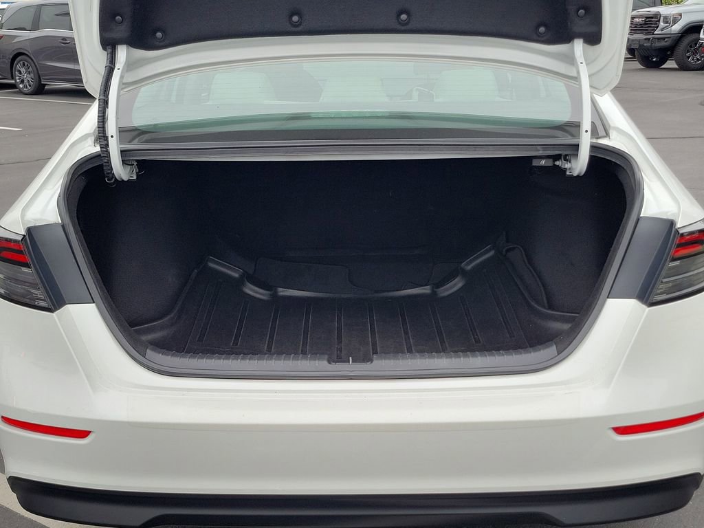 Certified 2023 Honda Accord LX image 9
