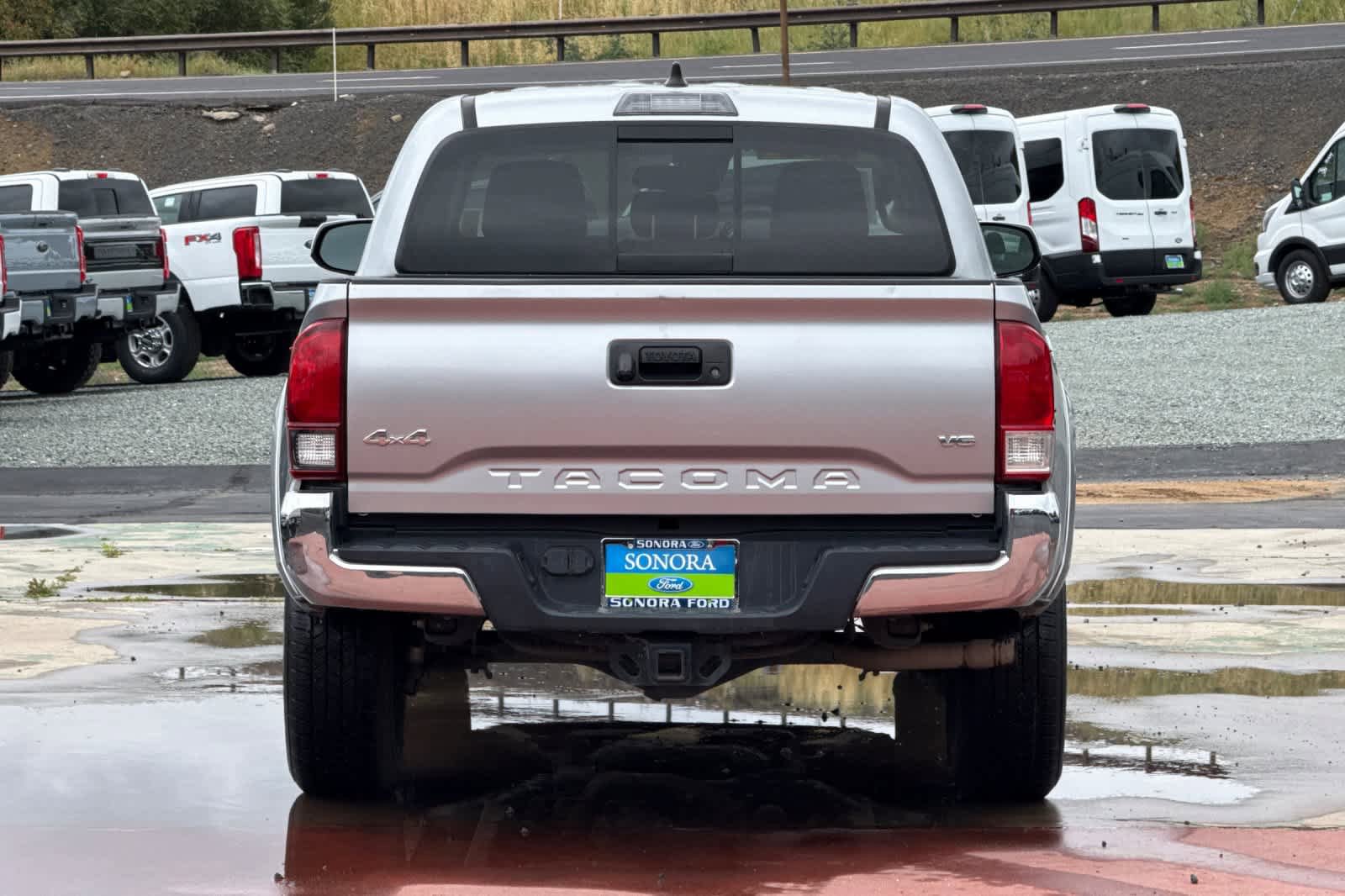 Used 2022 Toyota Tacoma 4x4 Double Cab image 5