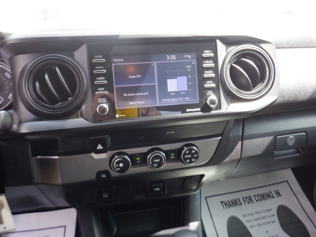 Used 2022 Toyota Tacoma SR image 16