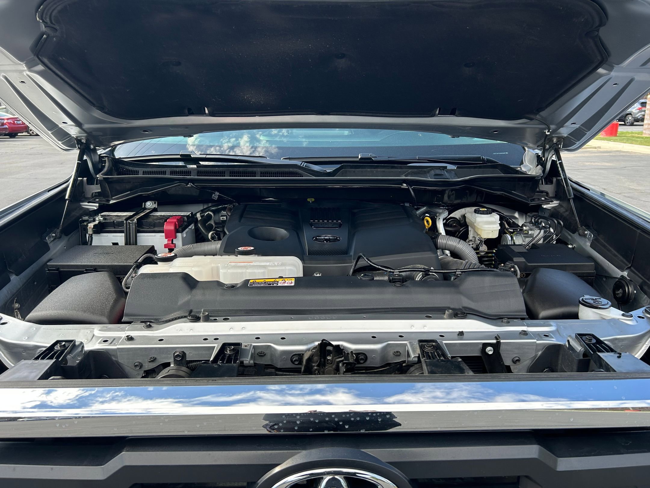 Used 2024 Toyota Tundra SR5 w/ TRD Off-Road Premium Package AWD/4WD image 31