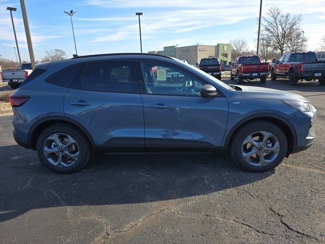 New 2026 Ford Escape ST-Line w/ Cold Weather Package image 6