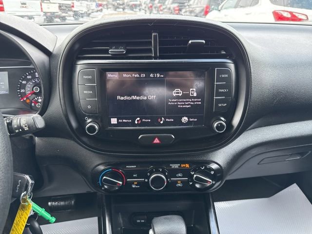 Used 2022 Kia Soul LX image 7