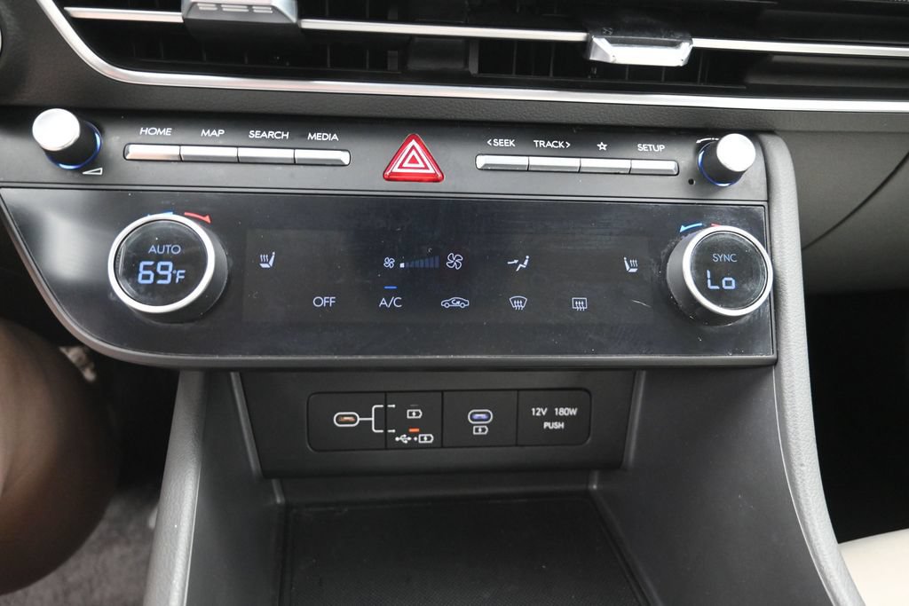 Used 2025 Hyundai Sonata SEL FWD image 19