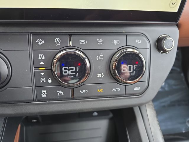 New 2026 Land Rover Defender 110 OCTA image 17