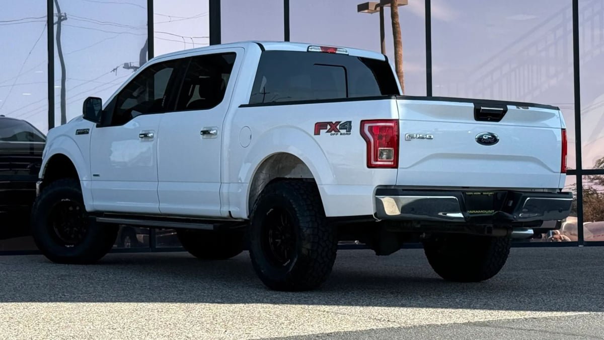 Used 2016 Ford F150 XLT w/ Equipment Group 302A Luxury AWD/4WD image 7