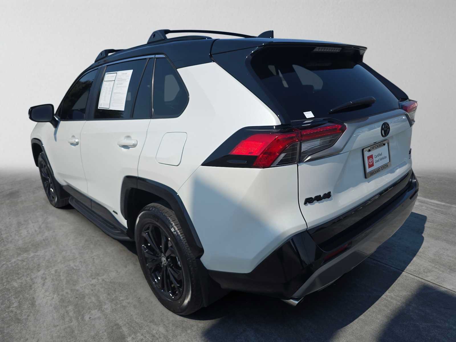 Certified 2025 Toyota RAV4 XSE w/ Advanced Technology Package AWD/4WD image 5