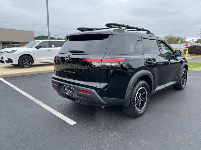 Used 2024 Nissan Pathfinder Rock Creek AWD/4WD image 3