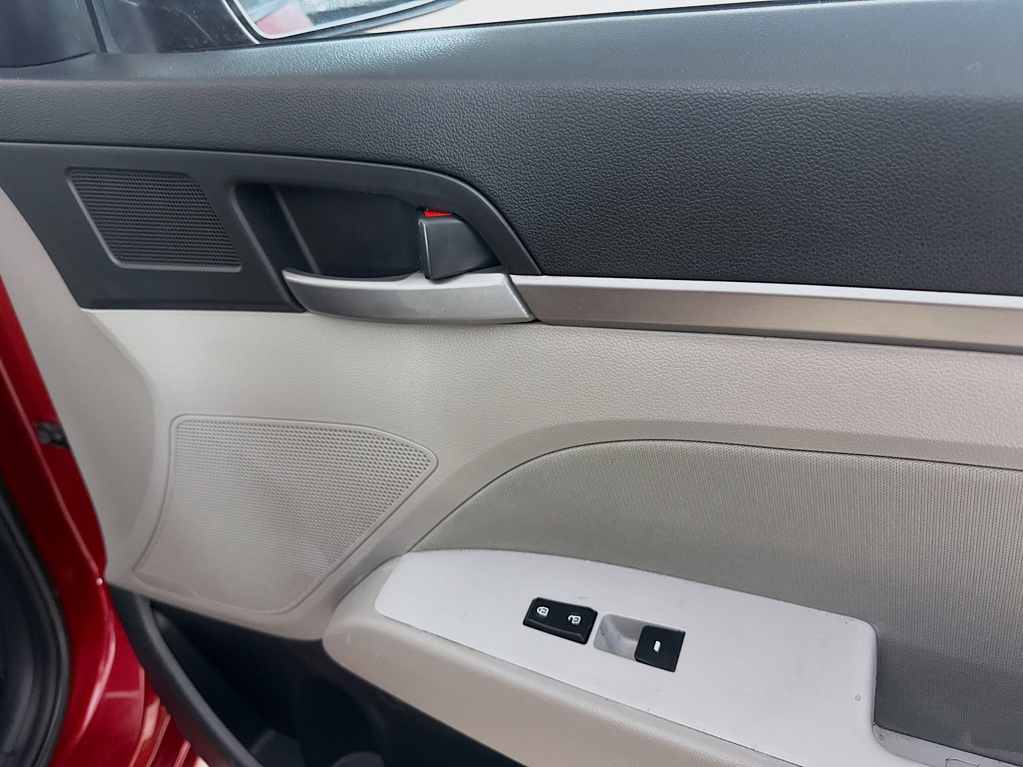 Used 2018 Hyundai Elantra SEL image 30