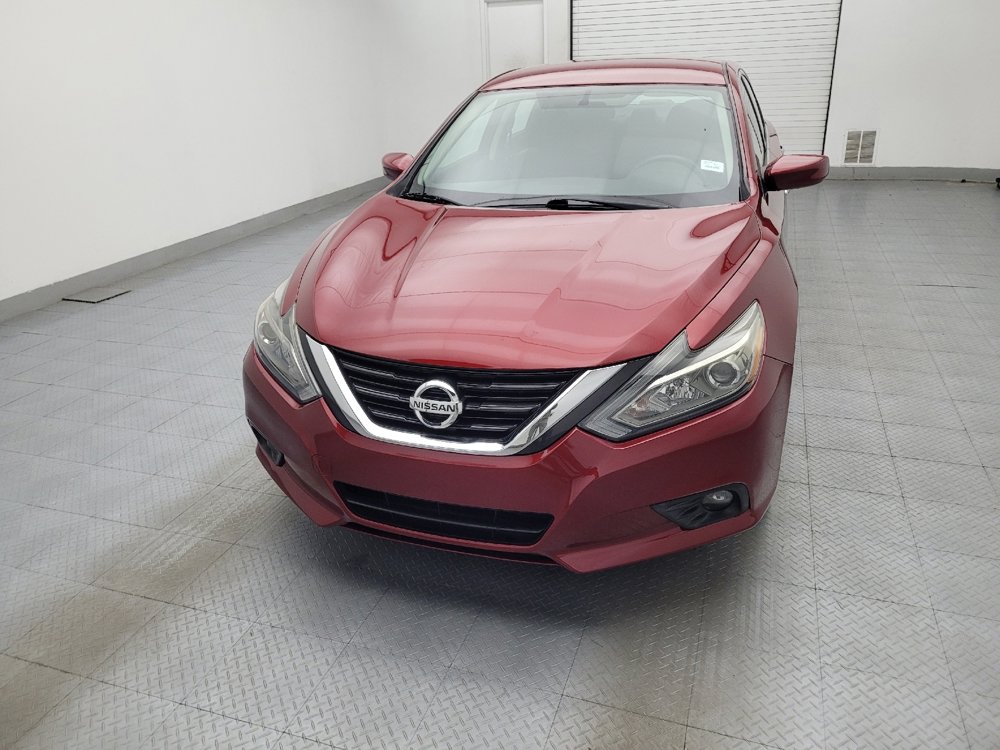 Used 2018 Nissan Altima 2.5 SR FWD image 15
